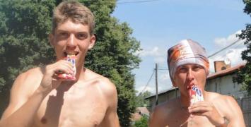 Michał i Karol pobiegną przez całą Polskę, by wesprzeć leczenie Kasi i Oli