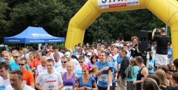 Bieg Morskie Oko rozgrywany jest w parku na warszawskim Mokotowie