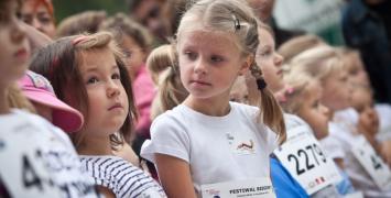 Biegi Deptaka to biegi dla dzieci do 13 lat (w 4 kategoriach wiekowych)