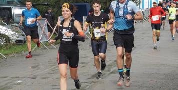 Ogromne emocje na Festiwalu Biegowym w Piwnicznej. Wystartował Bieg Górski na 11 km