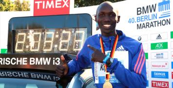  Kenijczyk Wilson Kipsang z wynikiem 2:03:23 jest aktualnym rekordzistą świata w maratonie 