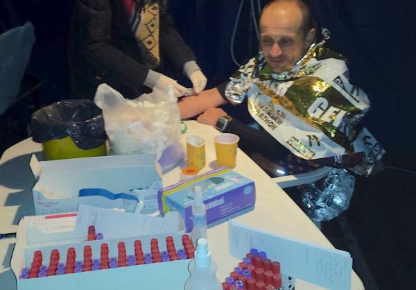 Badania ultramaratończyków na AFWFiS w Gdańsku (5.11.2016)