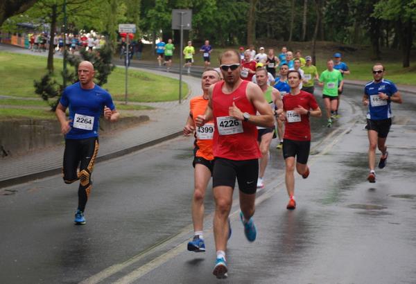 Bieg Szpot 10 km w Swarzędzu (10.5.2015)