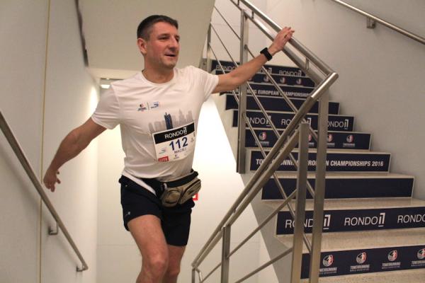 Bieg na Szczyt Rondo 1 w Warszawie (12.3.2016) Bieg na Szczyt Rondo 1 w Warszawie (12.3.2016)