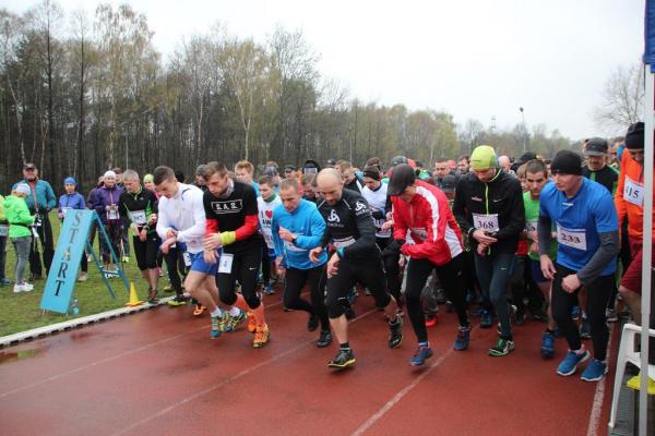 Bieg Wiewiórki w Rudzie Śląskiej - runda 3 (9.4.2016) Bieg Wiewiórki w Rudzie Śląskiej - runda 3 (9.4.2016)