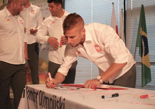 Ślubowanie olimpijskie lekkoatletów przed IO w Rio de Janeiro (4.8.2016) Ślubowanie olimpijskie lekkoatletów przed IO w Rio de Janeiro (4.8.2016)