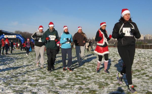 I Bieg Mikołajów na Torze Wyścigów Konnych Służewiec (8.12.2013 r.)