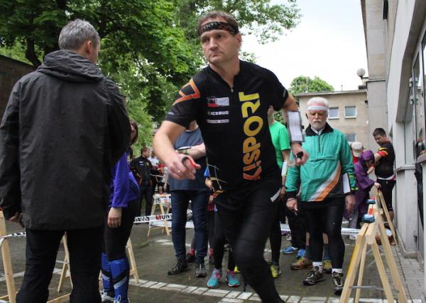 Szybki Mózg - bieg 2 w Lasku Bielańskim (20.5.2015) Szybki Mózg - bieg 2 w Lasku Bielańskim (20.5.2015)