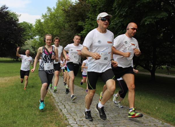Bieg "Przepędzić raka" w Warszawie (7.6.2015)