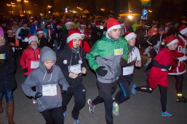 3. Krakowski Nocny Bieg Św. Mikołajów i Śnieżynek (6.12.2014)