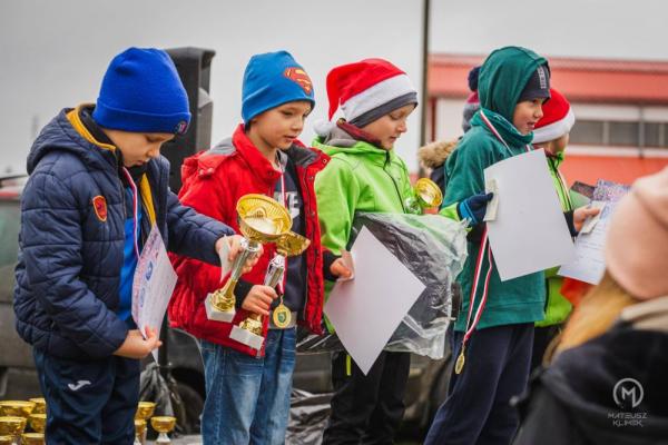 15. Mikołajkowe Biegi Uliczne w Mikołajkach (8.12.2019)