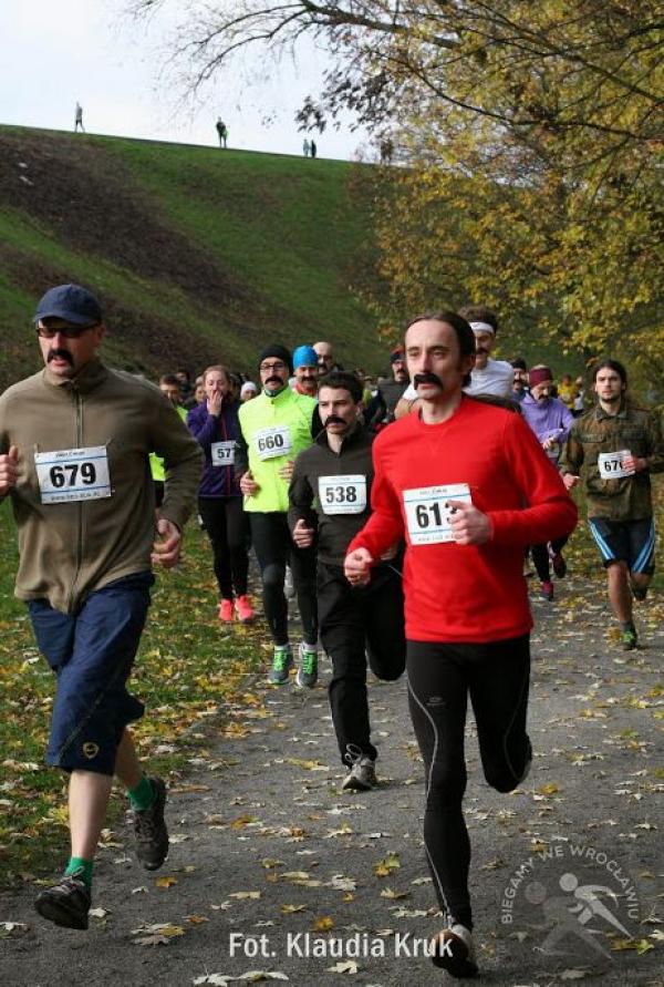 Bieg z wąsem [ZDJĘCIA]