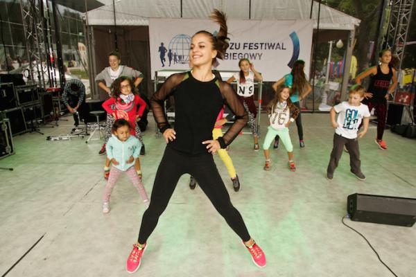 6. PZU Festiwal Biegowy - pokazy i koncerty na scenie 6. PZU Festiwal Biegowy - pokazy i koncerty na scenie